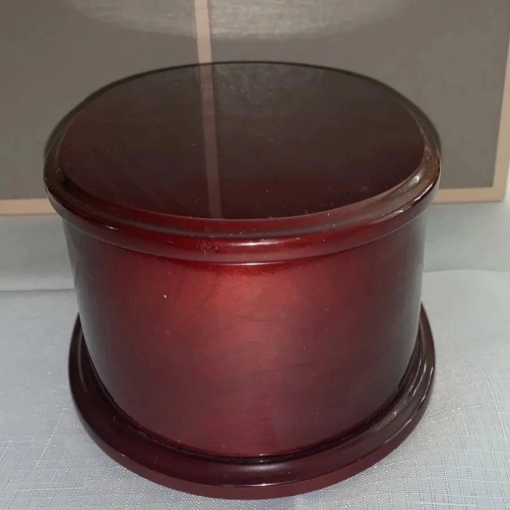 🎯 NEW Oval Cherry Wood Jewelry Box NWOT